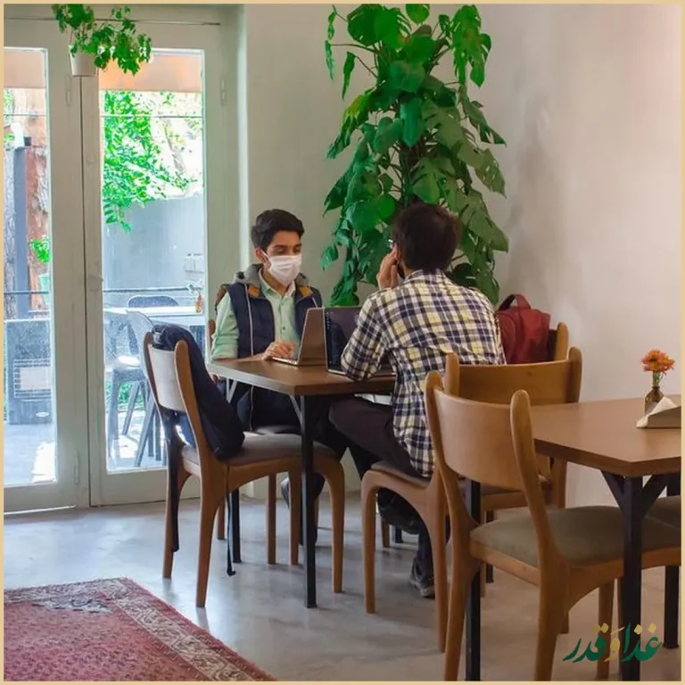 کافه رستوران مان زا