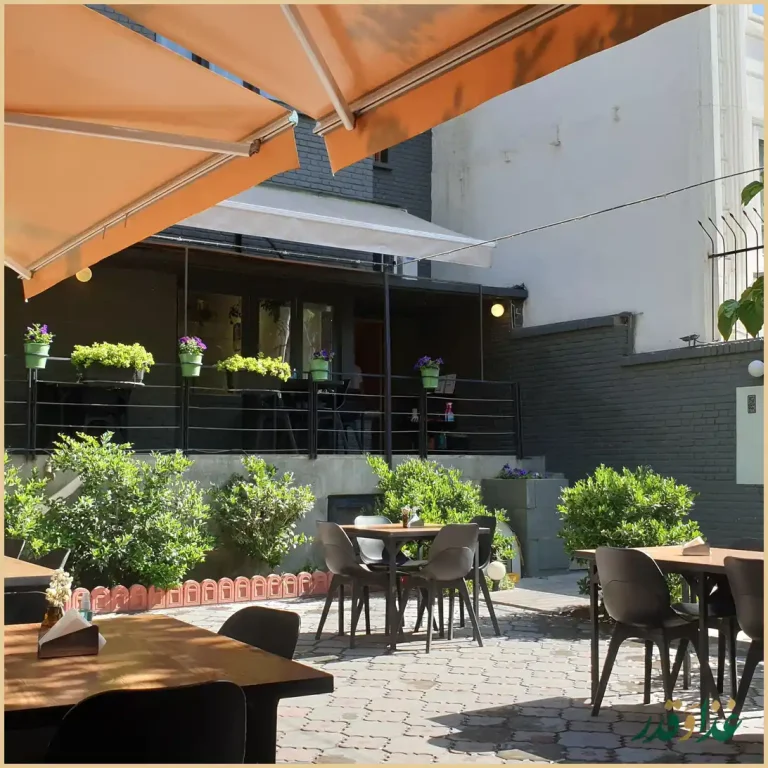 کافه رستوران مان زا