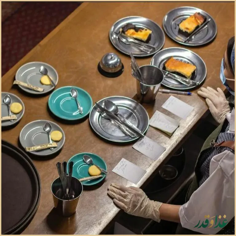 کافه رستوران مان زا