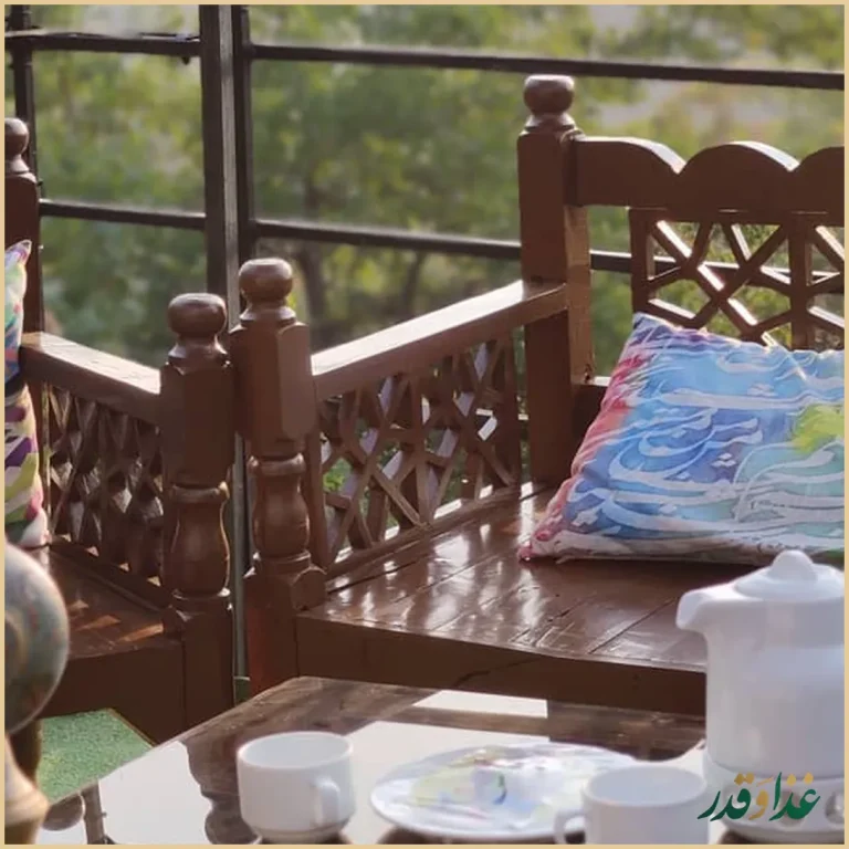 باغچه رستوران زیتون فرحزاد