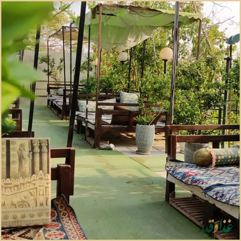باغچه رستوران زیتون فرحزاد