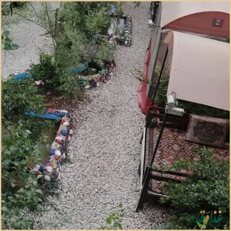 باغچه رستوران زیتون فرحزاد