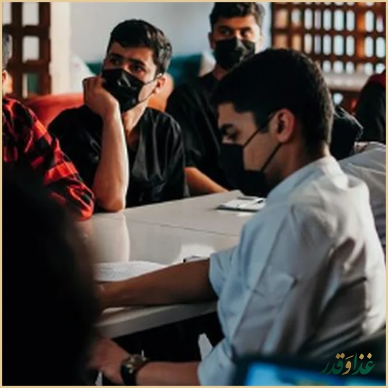 رستوران جنوبی دوستین