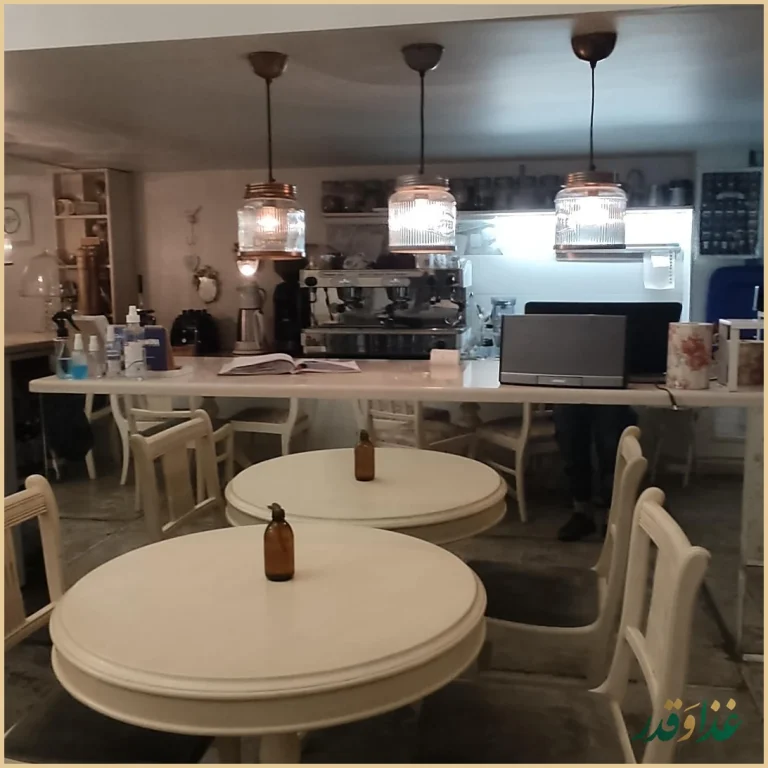 رستوران گیاهی پیور