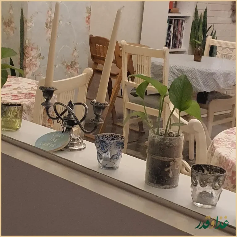 رستوران گیاهی پیور