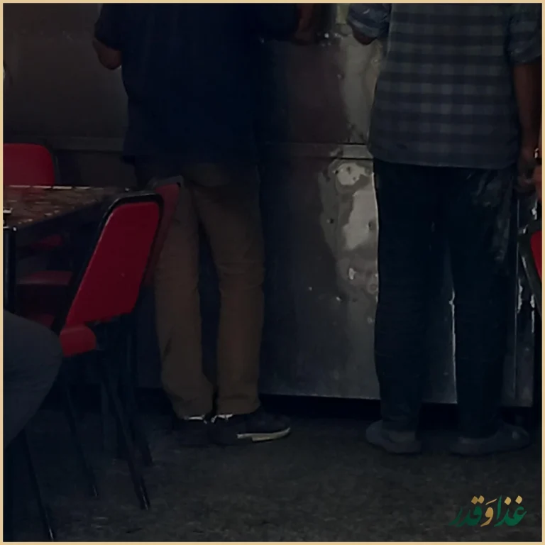 کبابی مختاری