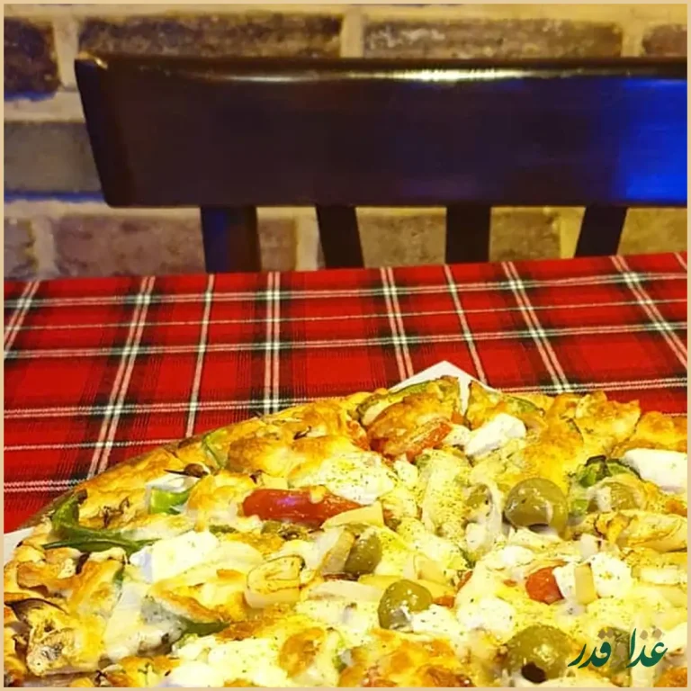 پیتزا دهکده