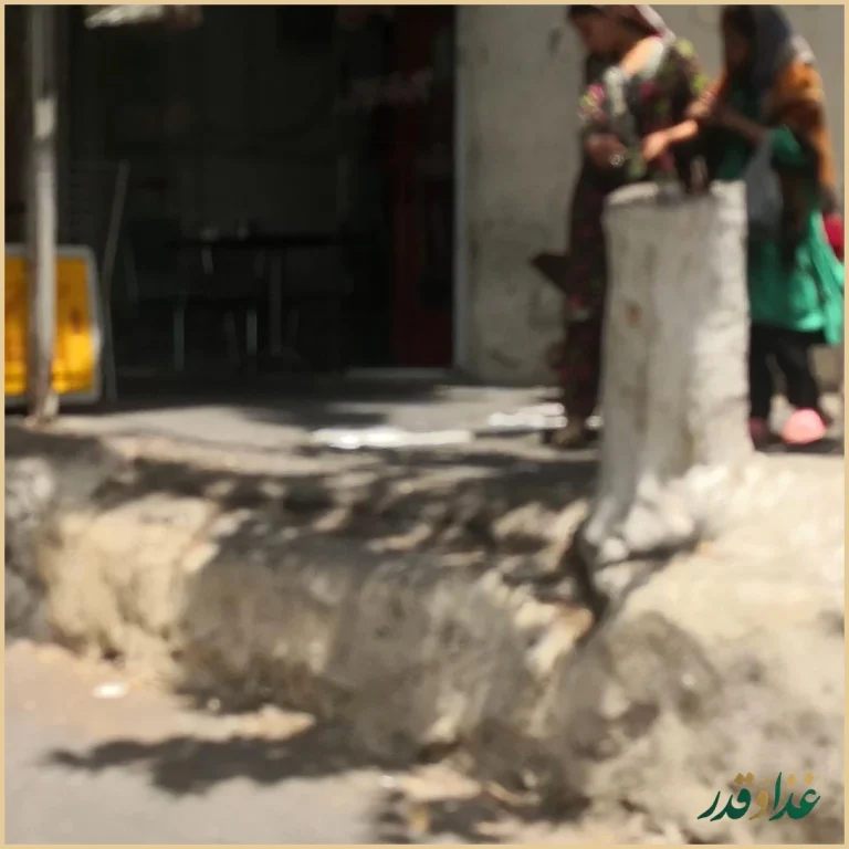 کبابی دهکده