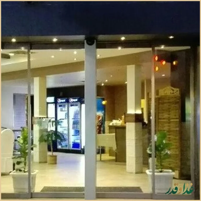 کافه رستوران فانوس