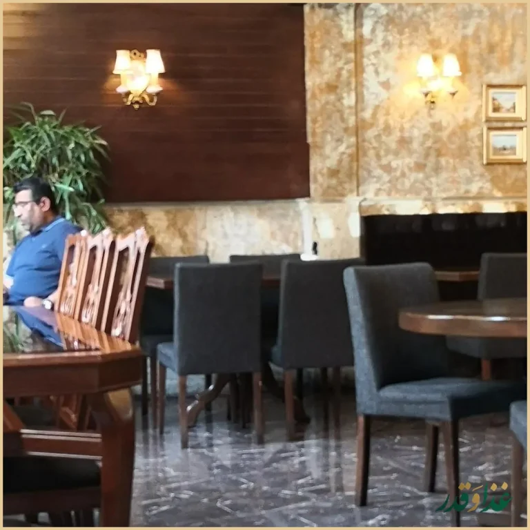 رستوران باکس کلاسیک