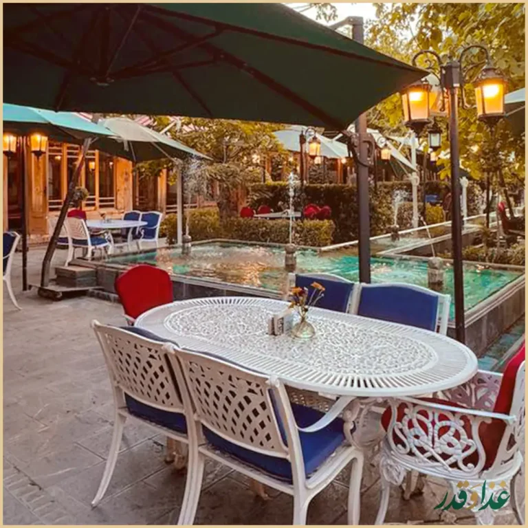 رستوران عمارت قاجاریه