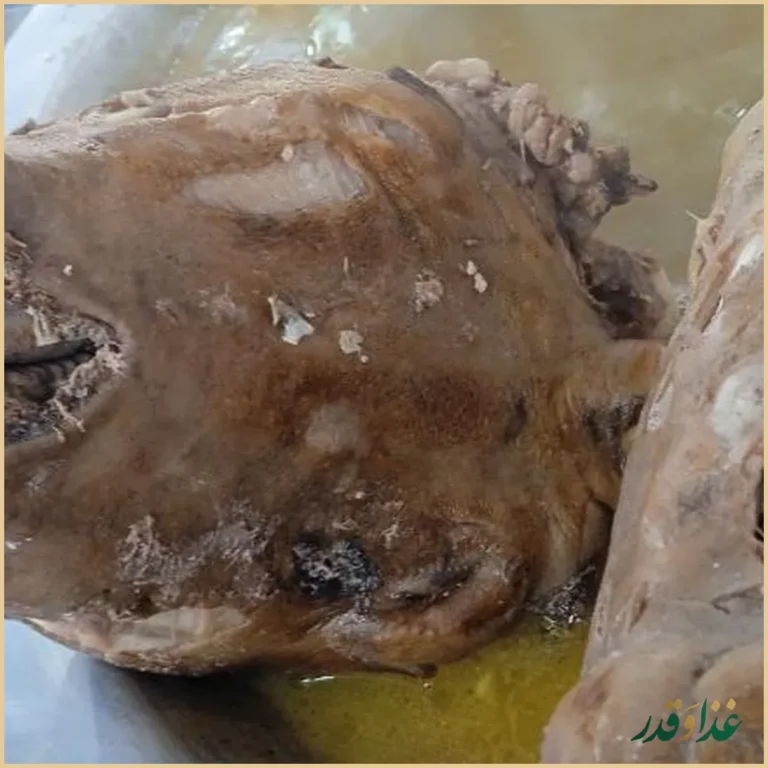 طباخی شبانه روزی سفید برفی با نان داغ