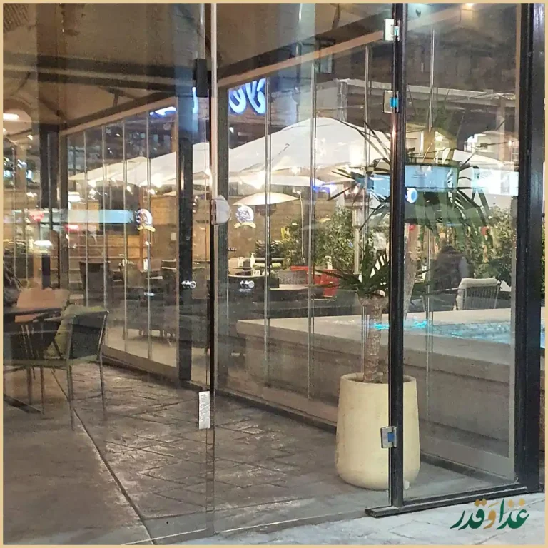 کافه رستوران لایم