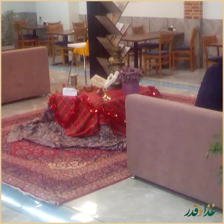 کافه رستوران پلاک هشت