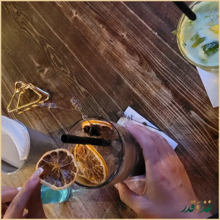 کافه رستوران وینتیج