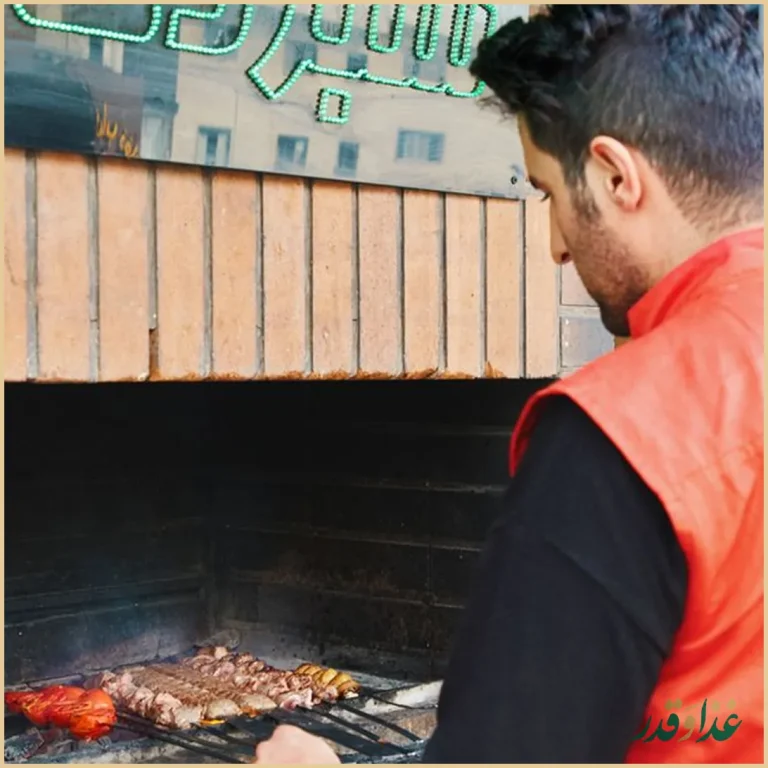 رستوران شبزدگان