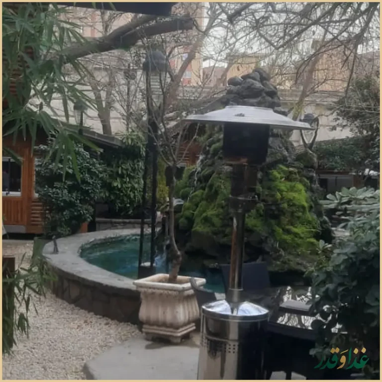 باغ رستوران آبی