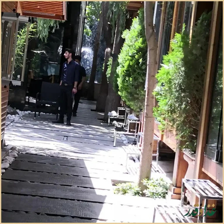 باغ رستوران آبی