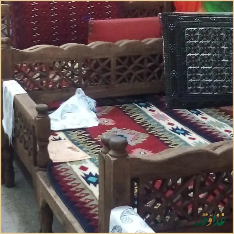 جگر سرای شب نشین