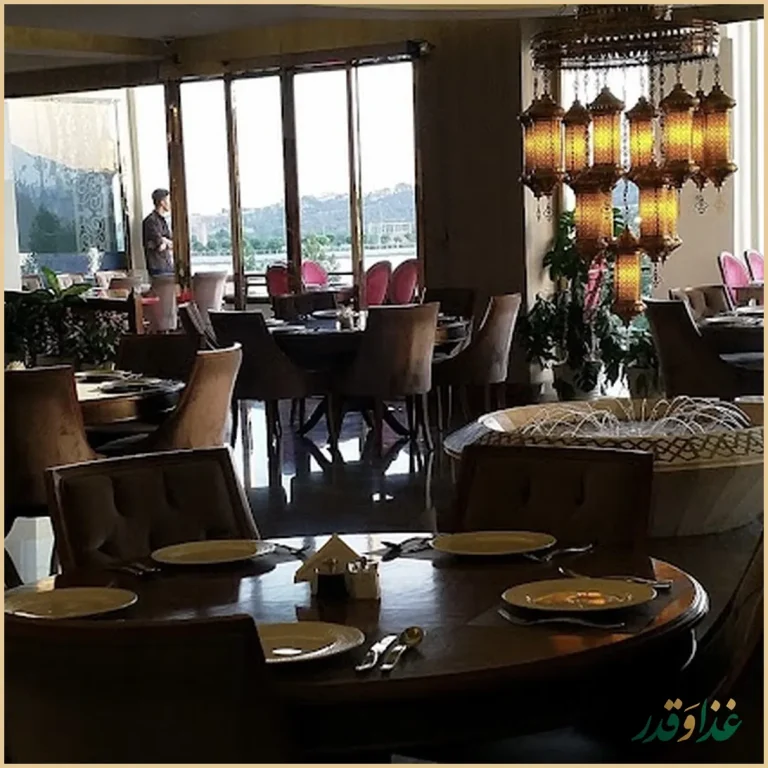 رستوران باب البحر