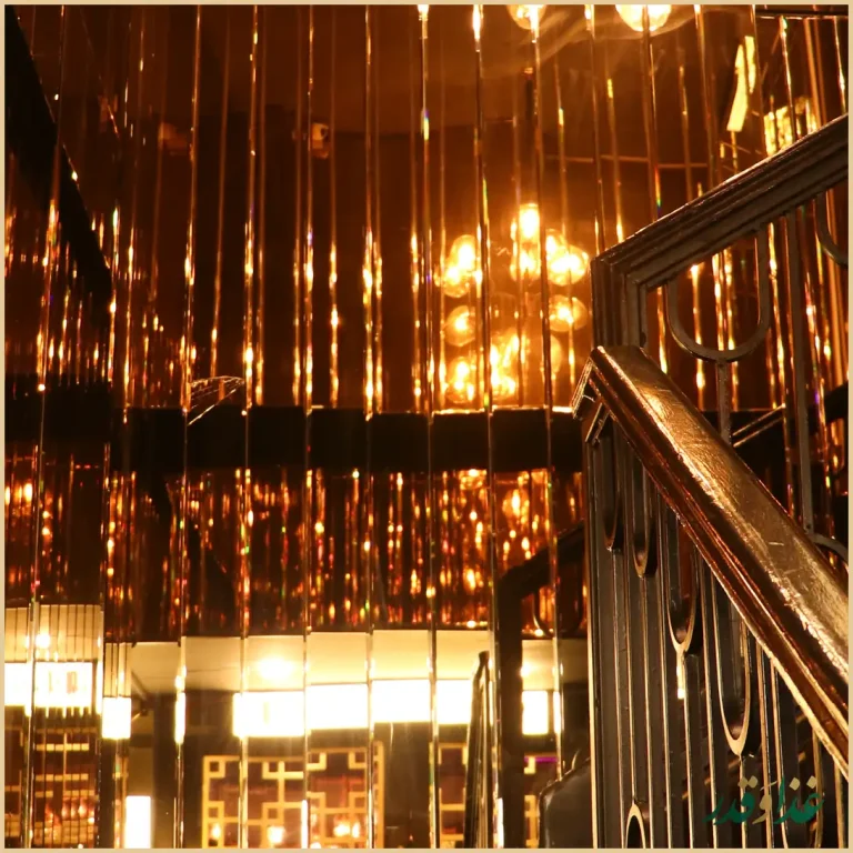 رستوران بین المللی ماهان فراز