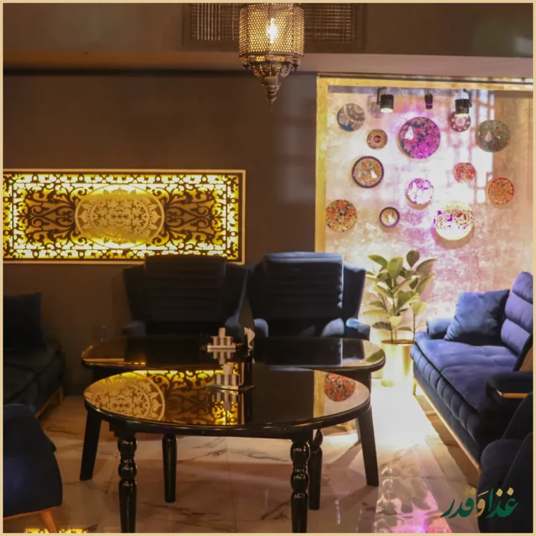 رستوران بین المللی ماهان فراز