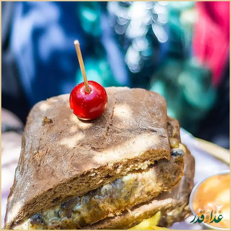 کافه رستوران کاویش