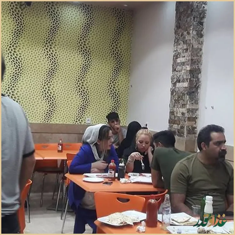 فست فود شاورما سان وی