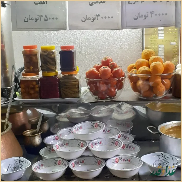 سفره خانه دهکده