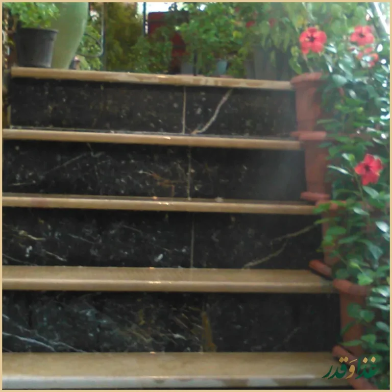 سفره خانه دهکده