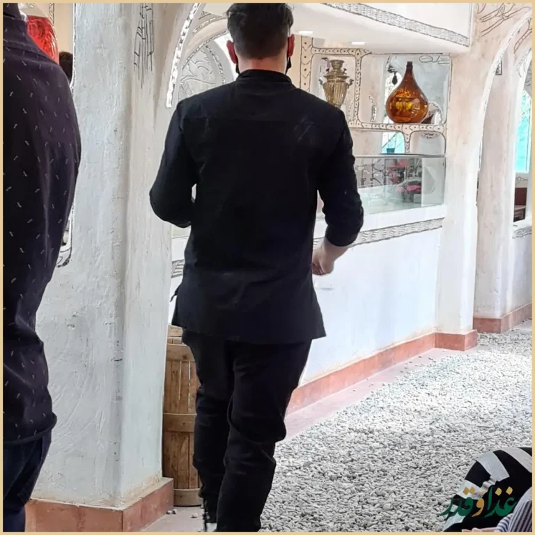 رستوران ۲خان