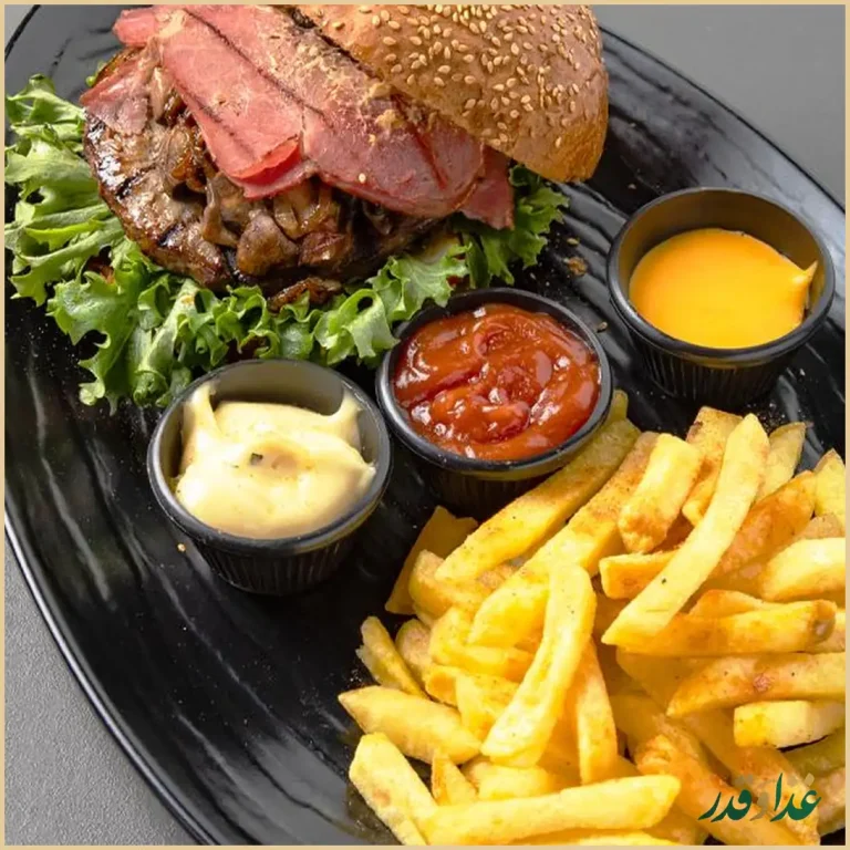 کافه رستوران کلاتو