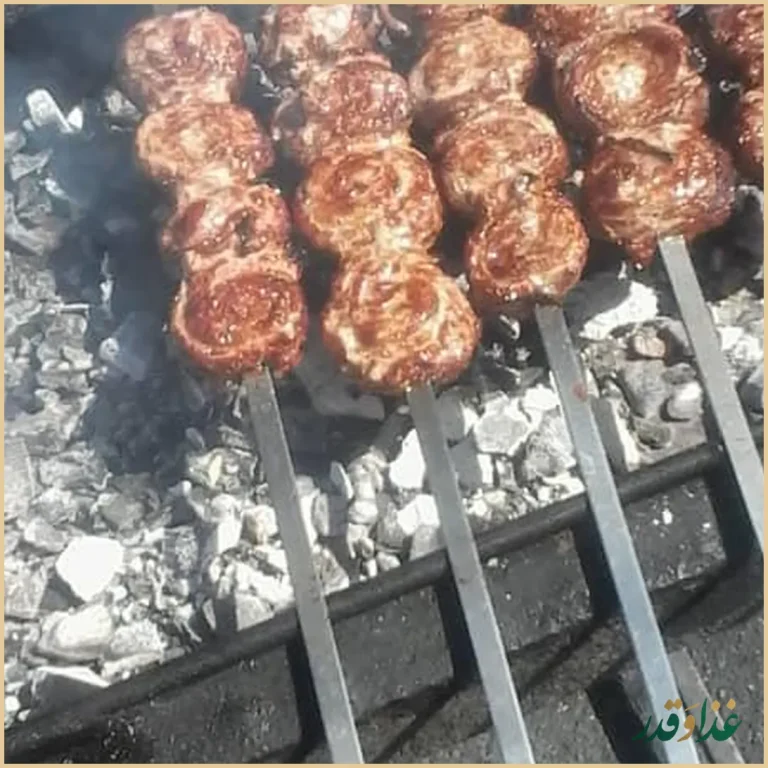 کبابی و جیگرکی خان دایی