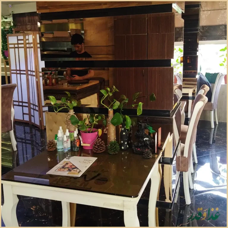 كافه رستوران لاون