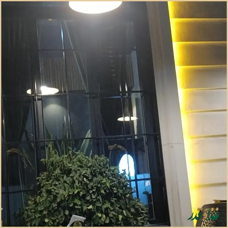 Golden Tree کافه گلدن تری