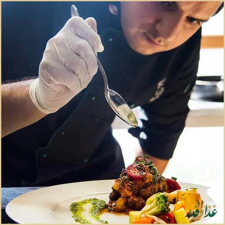 رستوران بین المللی لاتون