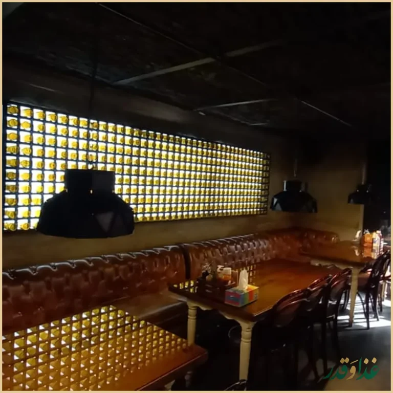 کافه رستوران آوانی