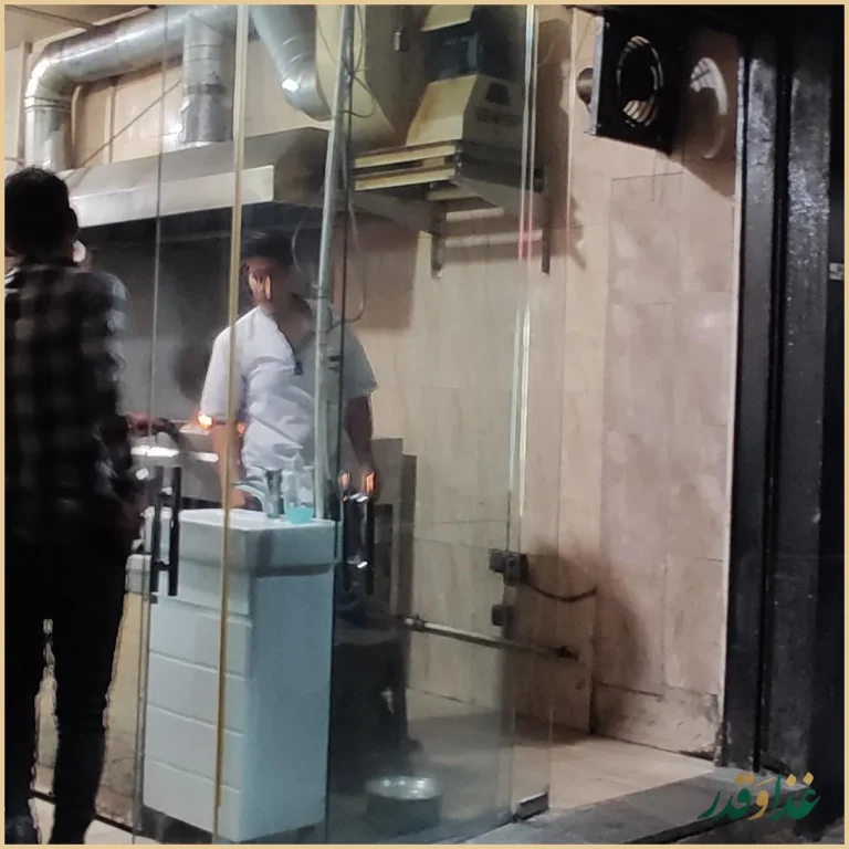 رستوران کبابچی پاسداران