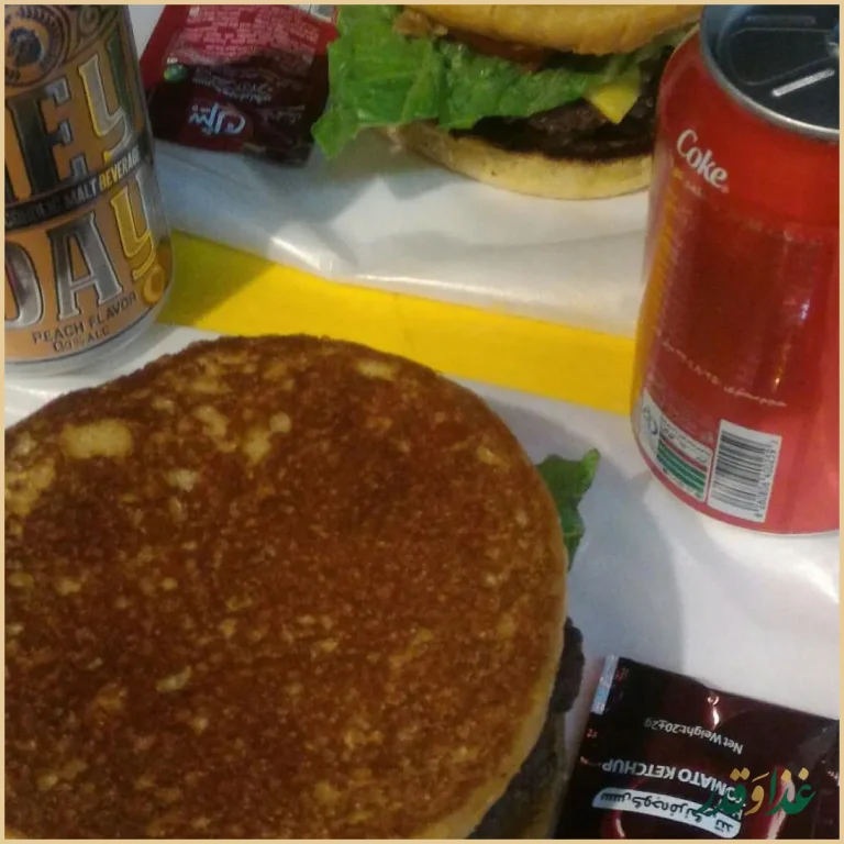 کالج برگر برگر کلاسیک امریکای شمالی