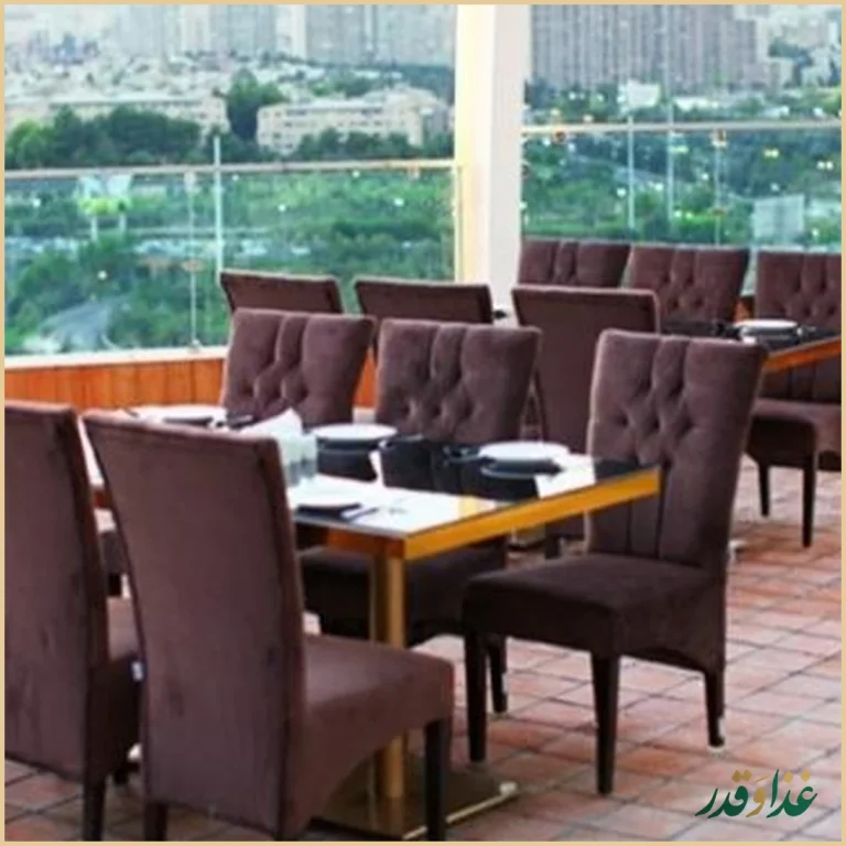 رستوران ایوان برج میلاد
