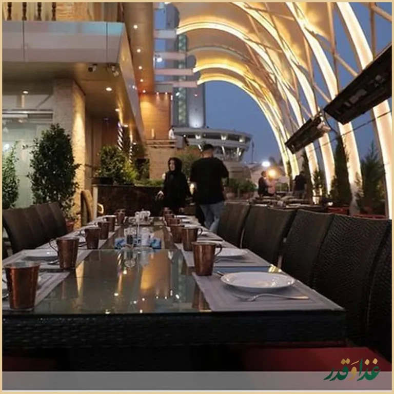 رستوران ایوان برج میلاد