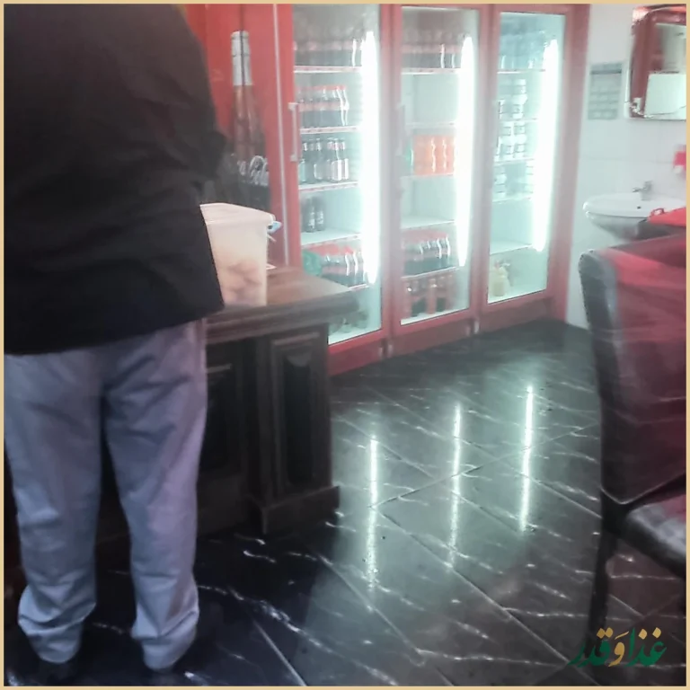 فلافل مامان جون