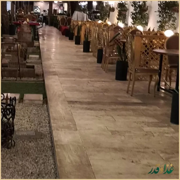 باغ رستوران شب زدگان