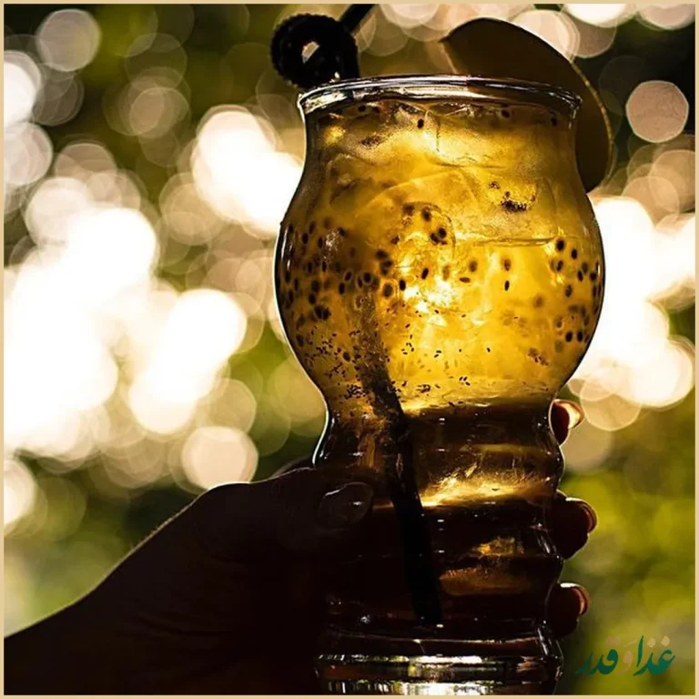 باغ رستوران شب زدگان