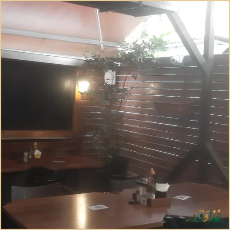 رستوران گیاهی زمین