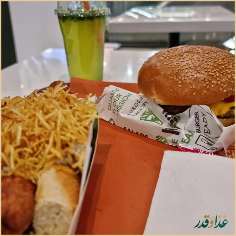 فود کورت پالادیوم