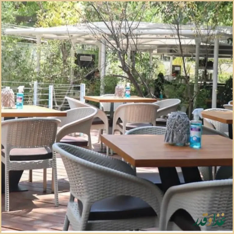 رستوران لوکاس