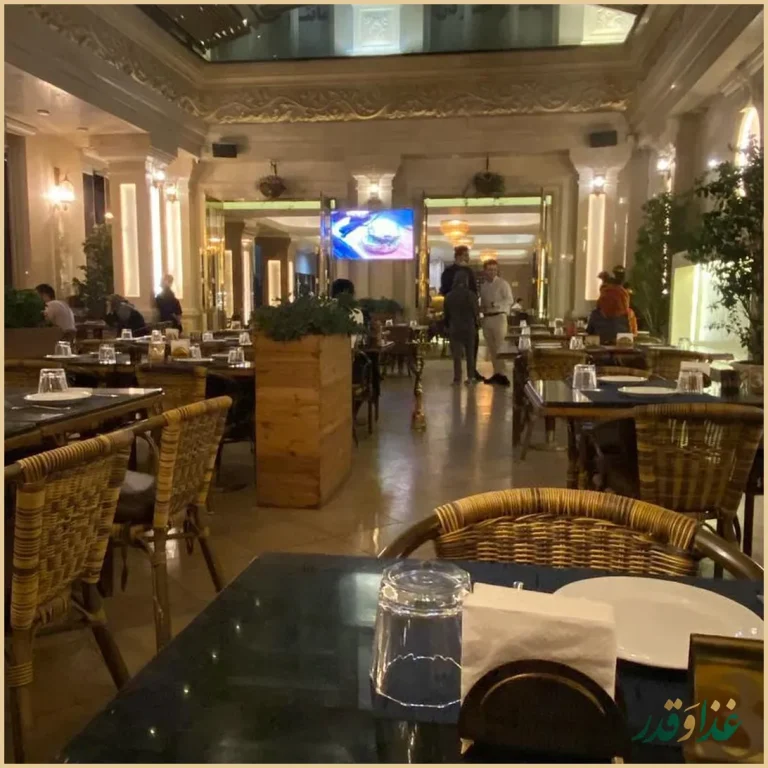 کافه رستوران ماندلا