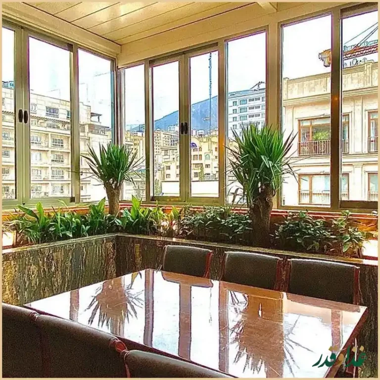 کافه رستوران شاندیز گالریا