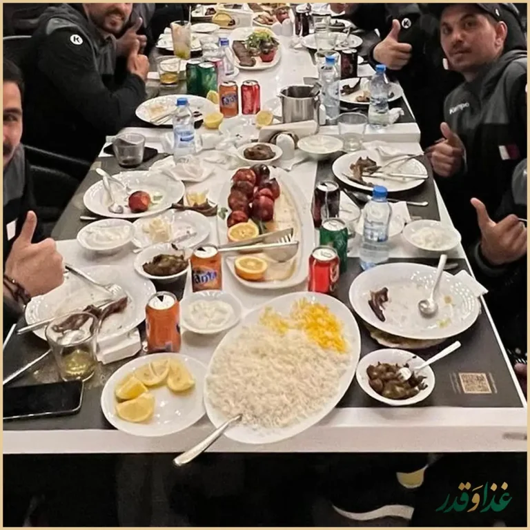 کافه رستوران شاندیز گالریا